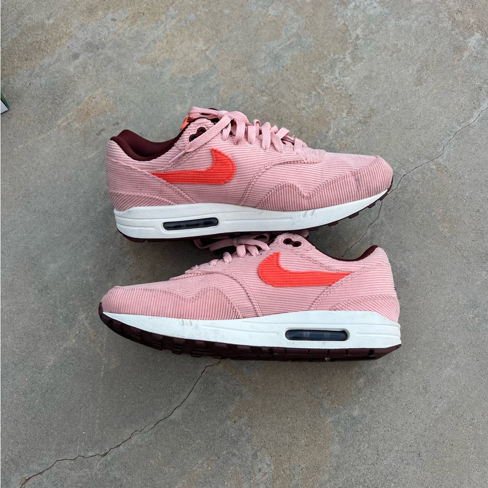 2023
Air Max 1 Premium 'Coral Stardust
Corduroy'